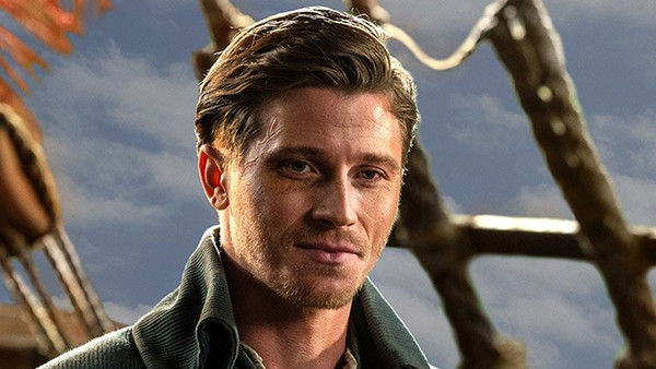 Pan Garrett Hedlund