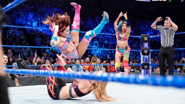 Kairi Sane Elbow Drop Peyton Royce