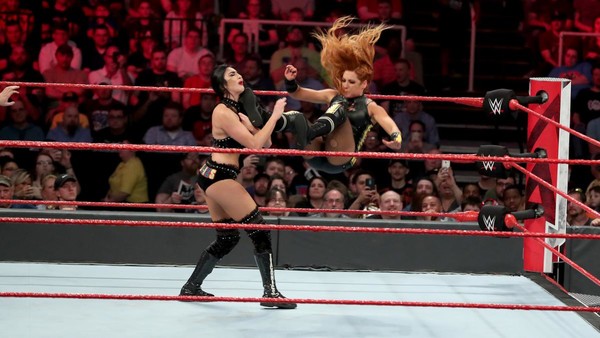 becky lynch llconics