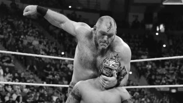 Lars Sullivan bleeding
