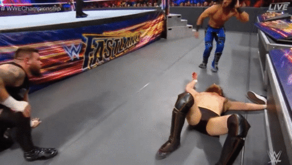 Kevin Owens Ali Pop Up Powerbomb