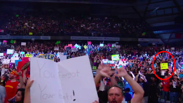 Sasha Banks Fan Sign