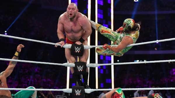 lucha house party lars sullivan