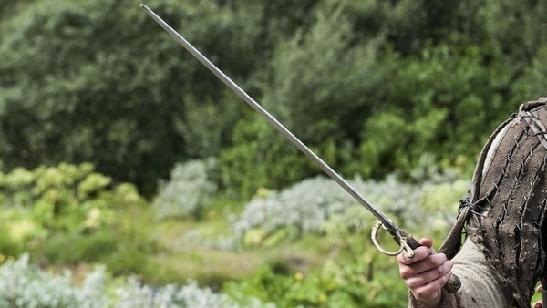 Jon Snow With Longclaw In Game Of Thrones