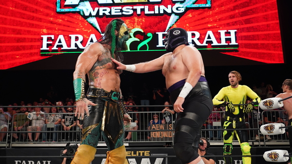 Evil Uno Luchasaurus Fight for the Fallen