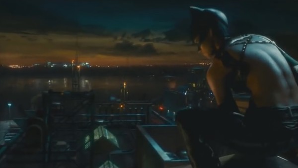 Catwoman rooftop scene Halle Berry