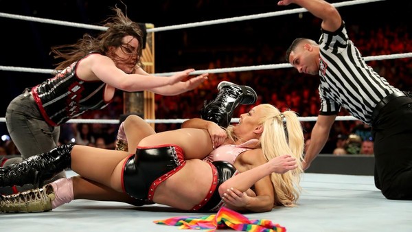 Nikki Cross Mandy Rose
