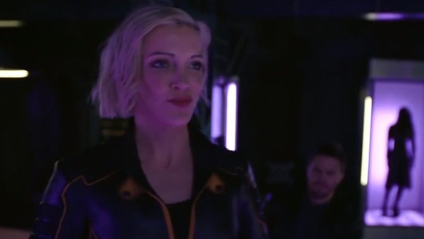 Arrow Season 8 Pretty Bird