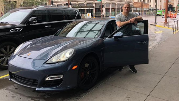 Cain Velasquez Car