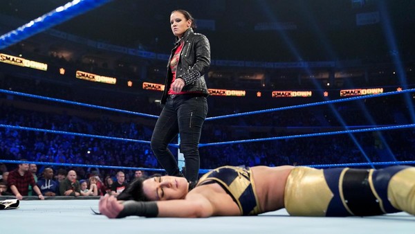 Shayna Baszler Bayley SmackDown