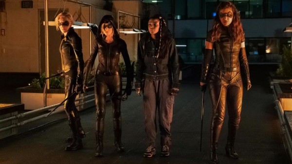 Green Arrow and The Canaries Black Canary Dinah Laurel Mia