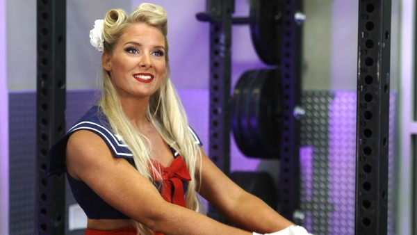 Lacey Evans Yodeling