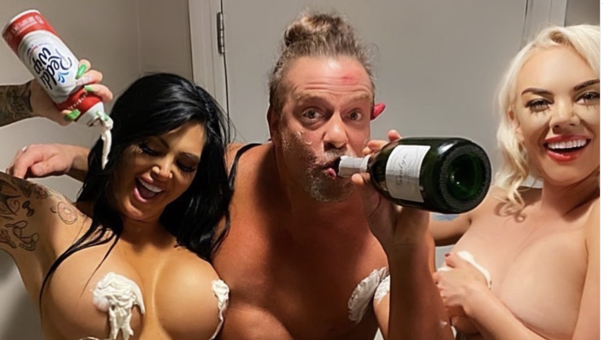 10 Wrestlers That Became Complete Party Animals – Page 10