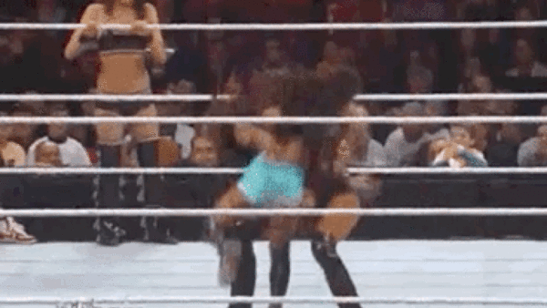 Alicia Fox backbreaker