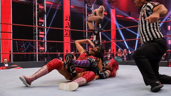Charlotte Flair Asuka