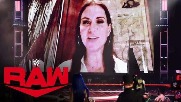 Stephanie McMahon Raw