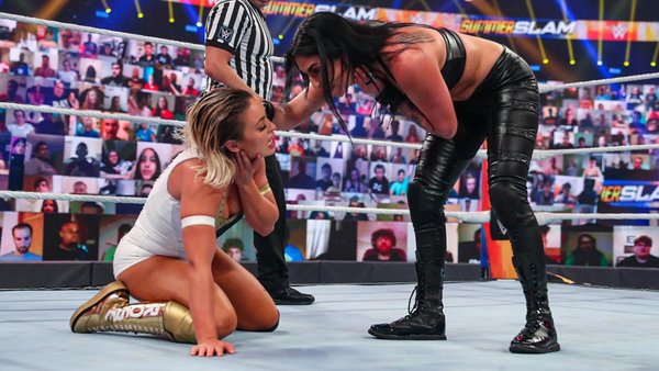 Sonya Deville Mandy Rose