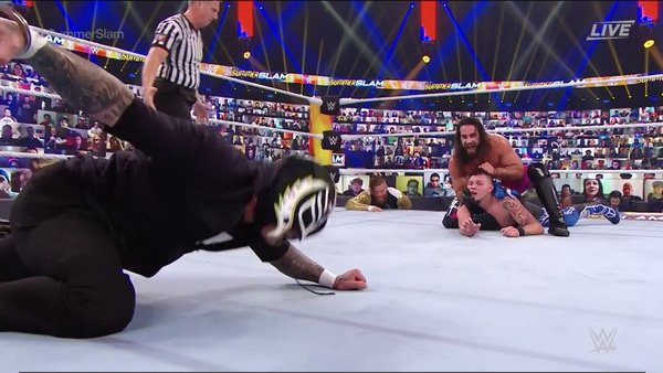 Rey Mysterio Seth Rollins