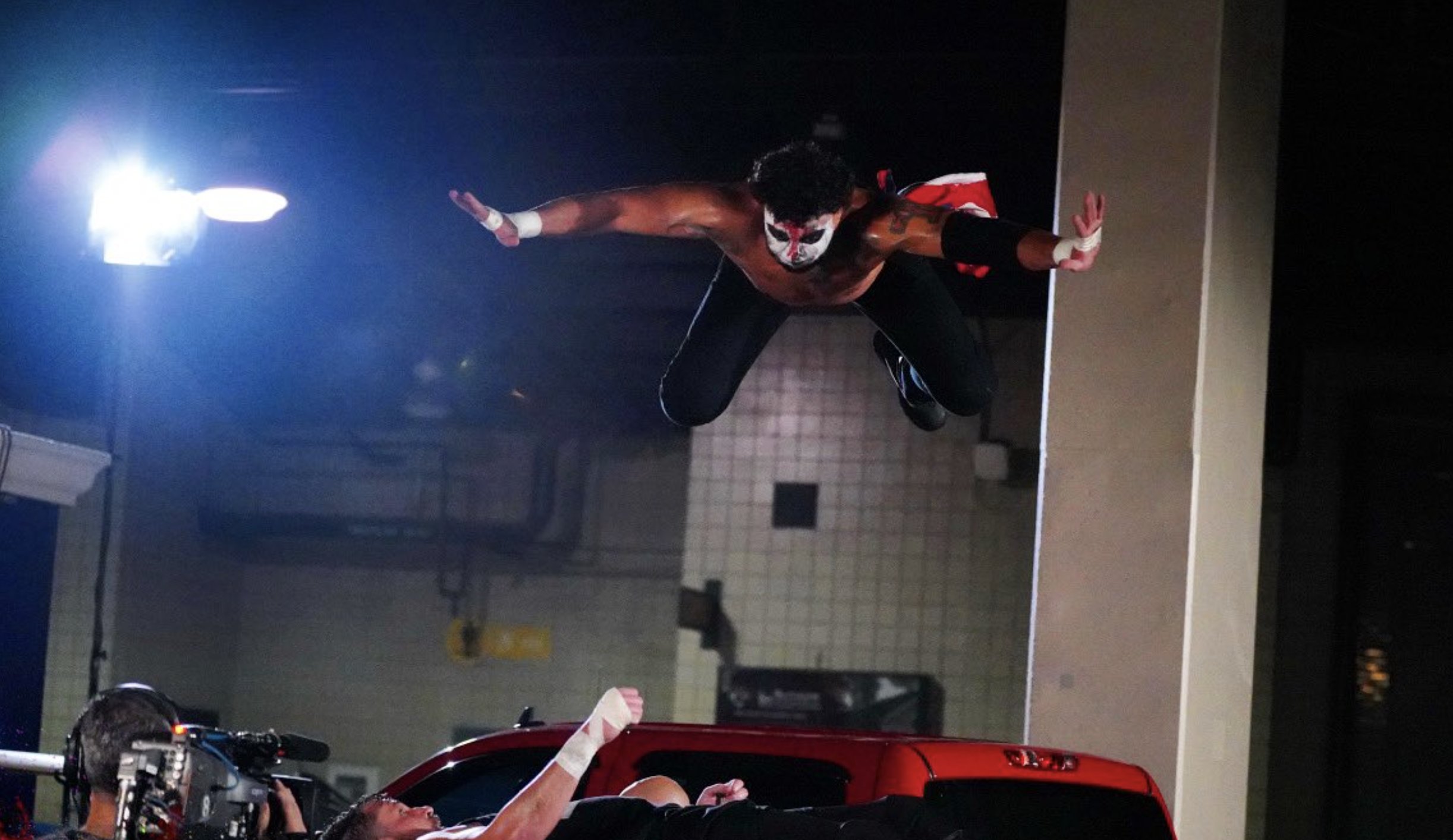Santana AEW