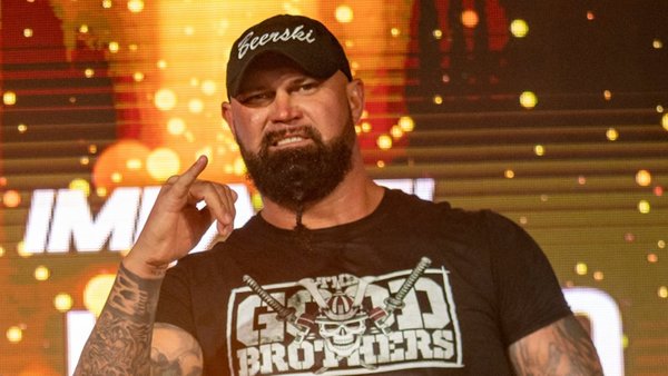 Luke Gallows
