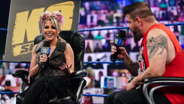 Alexa Bliss Kevin Owens