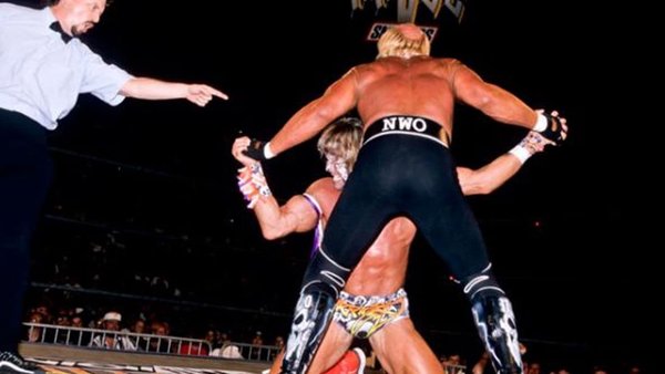 Hulk Hogan Ultimate Warrior Halloween Havoc 2000