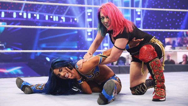 Sasha Banks Asuka