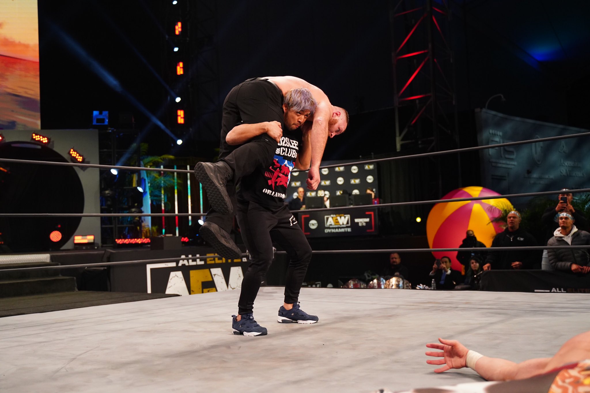 KENTA Jon Moxley