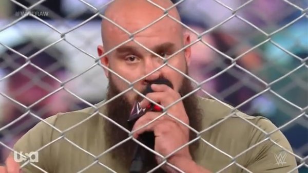 Braun Strowman Mic