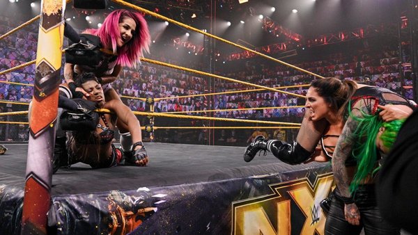 Dakota Kai Raquel Gonzalez Shotzi Blackheart Ember Moon