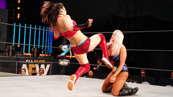 Hikaru Shida Penelope Ford