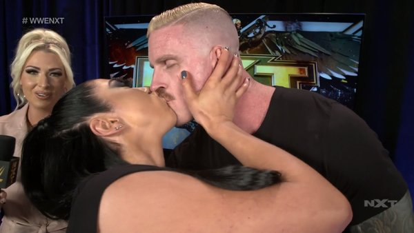 Dexter Lumis Indi Hartwell