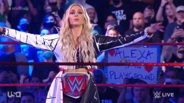 Charlotte Flair Alexa Bliss