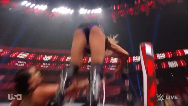 Charlotte Flair Shayna Baszler