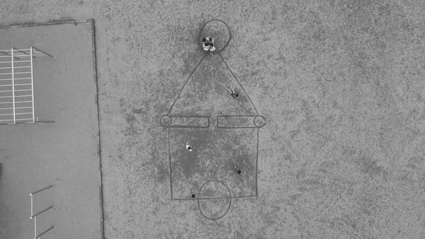 Squid game tug of war v human pyramid