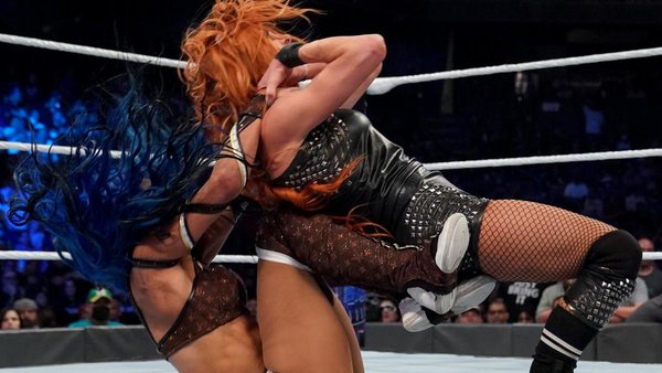Sasha Banks Becky Lynch