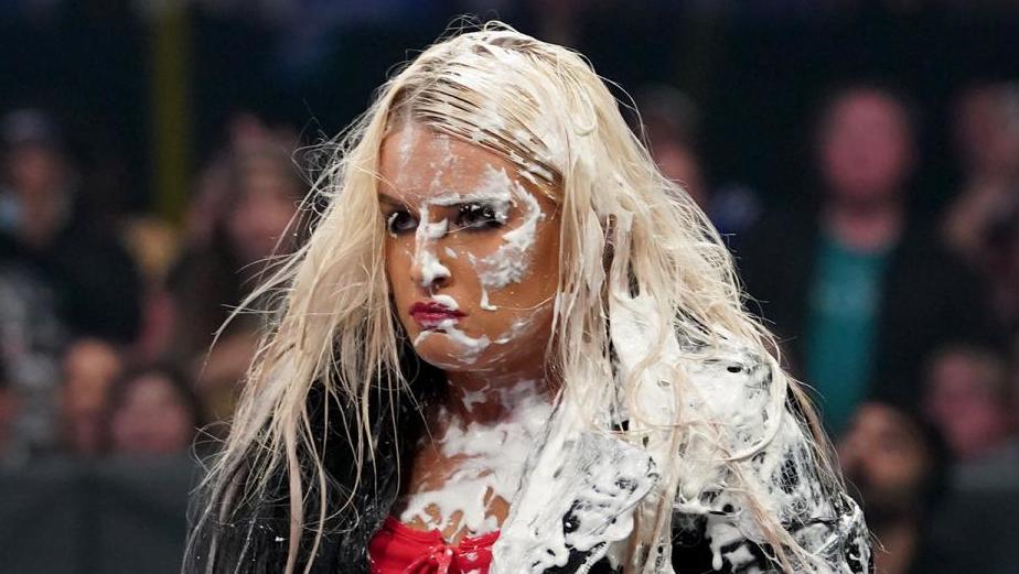 Toni Storm Pie Face