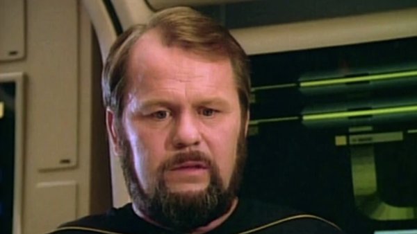 T'Rul Star Trek DS9 Deep Space Nine Defiant Cloaking Device Martha Hackett