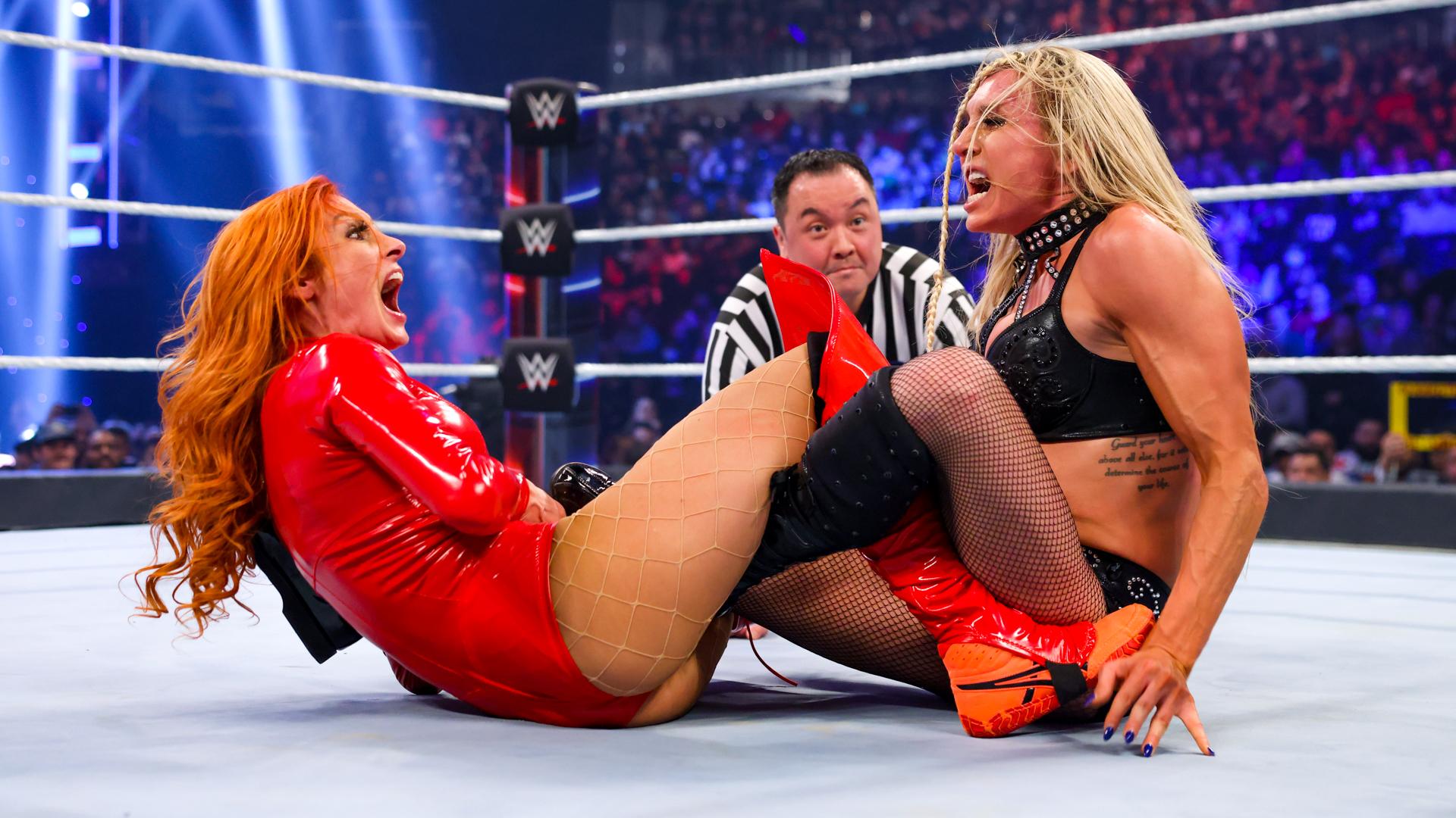 Becky Lynch Charlotte Flair