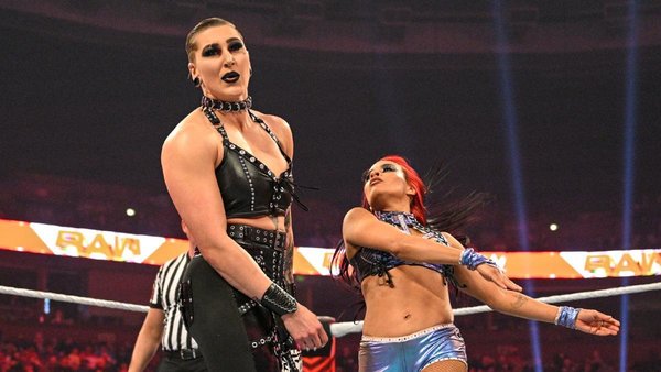 Rhea Ripley Zelina Vega