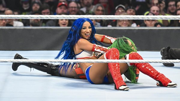 Sasha Banks Shotzi