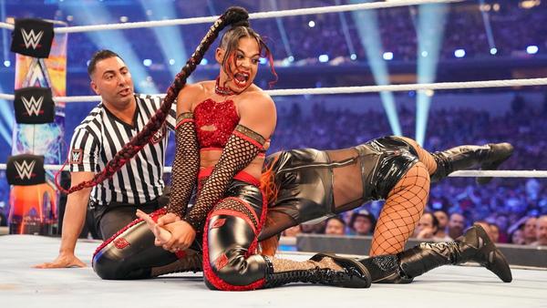 Bianca Belair Becky Lynch