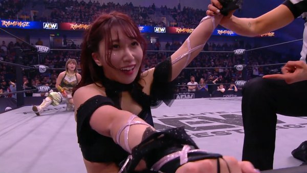 Riho Yuka Sakazaki