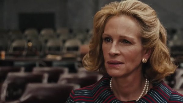 Gaslit Julia Roberts