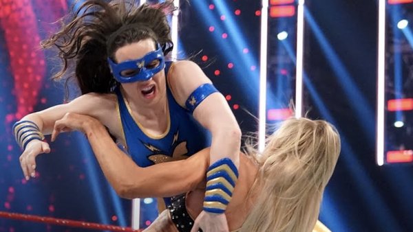 Nikki ASH Charlotte Flair