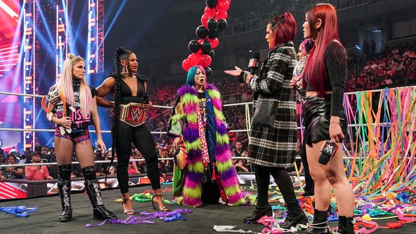 Damage CTRL Bianca Belair Asuka Alexa Bliss