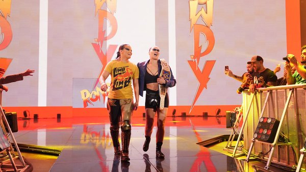 Shayna Baszler Ronda Rousey