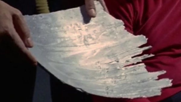 star trek vulcan has no moon