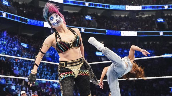 Asuka Carmella