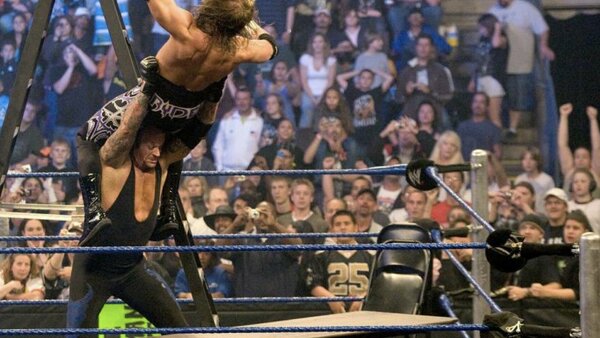 Wardlow Undertaker powerbombs